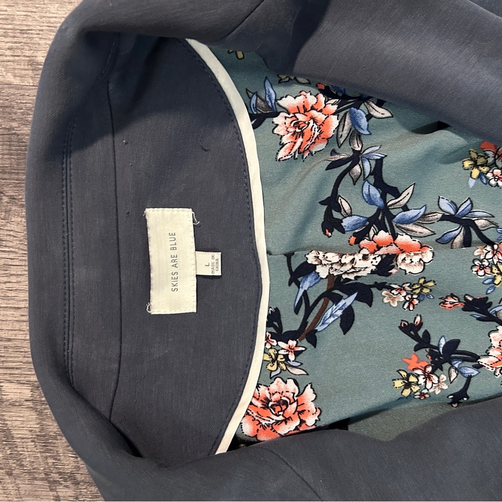 Skies Are Blue Slate-Blue Open-Front Blazer with Floral Lining - Picture 4 of 7